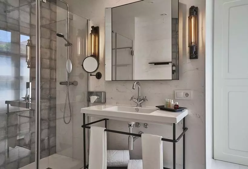 Perhesviitti, Vincci Molviedro Suites Apartments