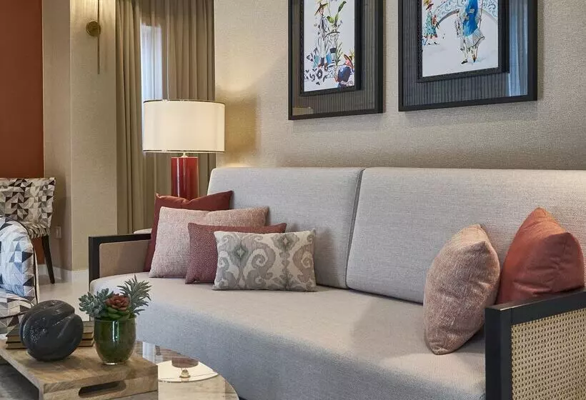 Perhesviitti, Vincci Molviedro Suites Apartments