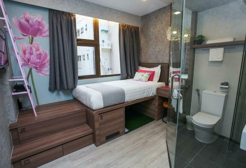 اتاق پریمیوم یک تخته, Champion Hotel City