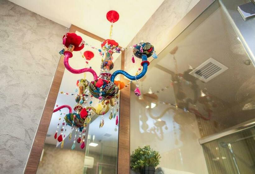 اتاق پریمیوم یک تخته, Champion Hotel City