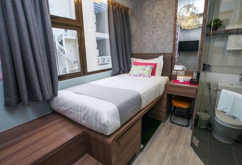 اتاق پریمیوم یک تخته, Champion Hotel City