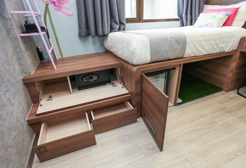 اتاق پریمیوم یک تخته, Champion Hotel City