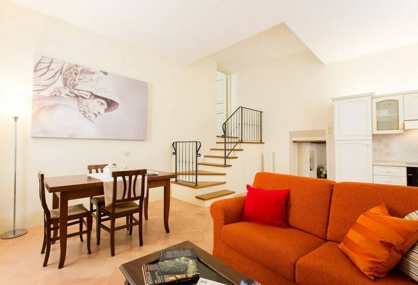 آپارتمان کلاسیک 1 خوابه, Palazzo Gentili