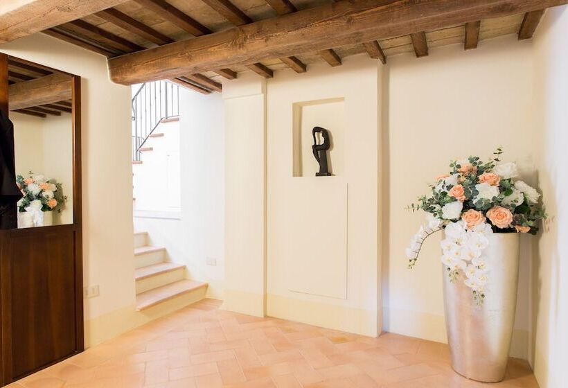 آپارتمان کلاسیک 1 خوابه, Palazzo Gentili