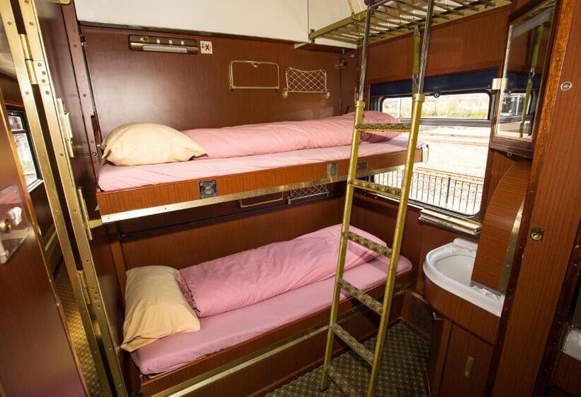 اتاق خانوادگی, Train Lodge Amsterdam