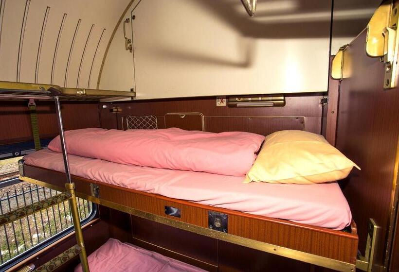 اتاق خانوادگی, Train Lodge Amsterdam