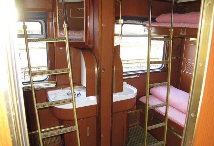 اتاق خانوادگی, Train Lodge Amsterdam