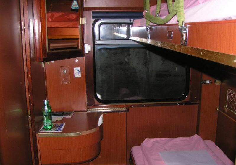 اتاق کلاسیک چهارنفره, Train Lodge Amsterdam