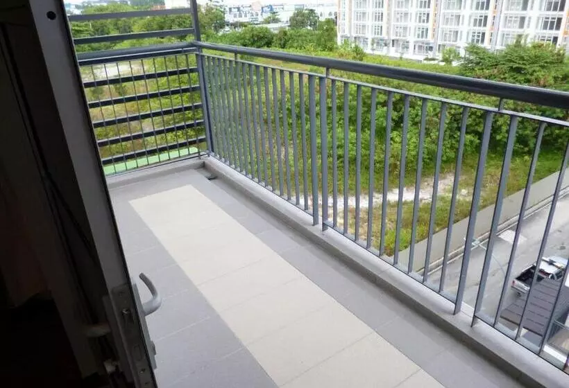 デラックストリプルルーム, 9 Square Hotel Bangi