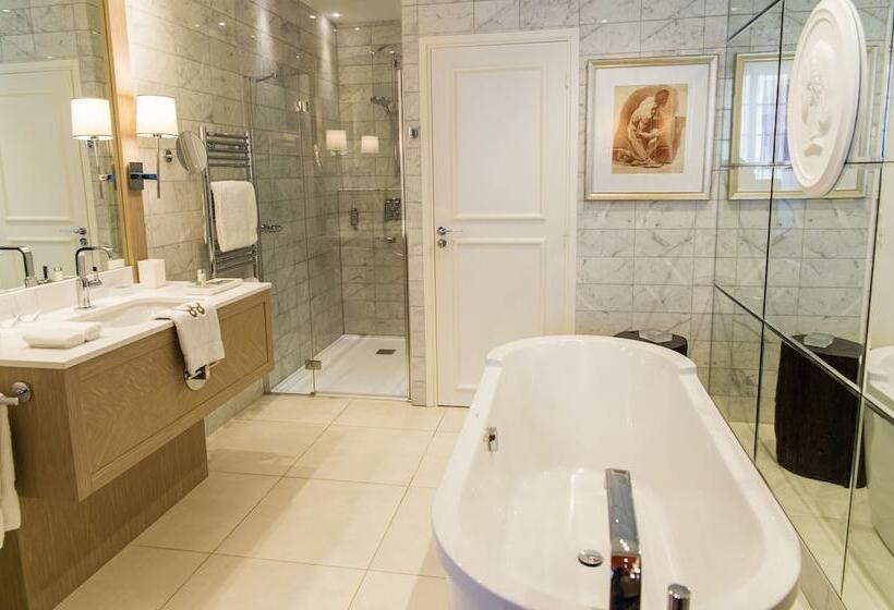 ジュニアスイート, Alchimy