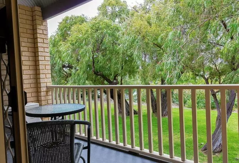 Standard-studio, Busselton Villas And Glamping Village