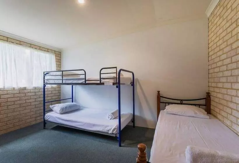 Villa 2 Makuuhuonetta, Busselton Villas And Glamping Village