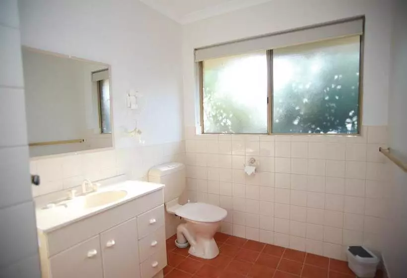Villa 1 Makuuhuone, Busselton Villas And Glamping Village