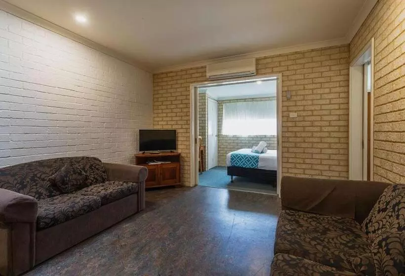 Villa 1 Makuuhuone, Busselton Villas And Glamping Village