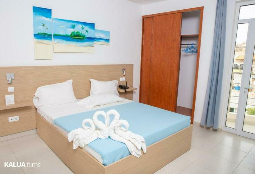 اتاق استاندارد, Cesaria