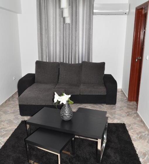 استودیوی لوکس, Cesaria