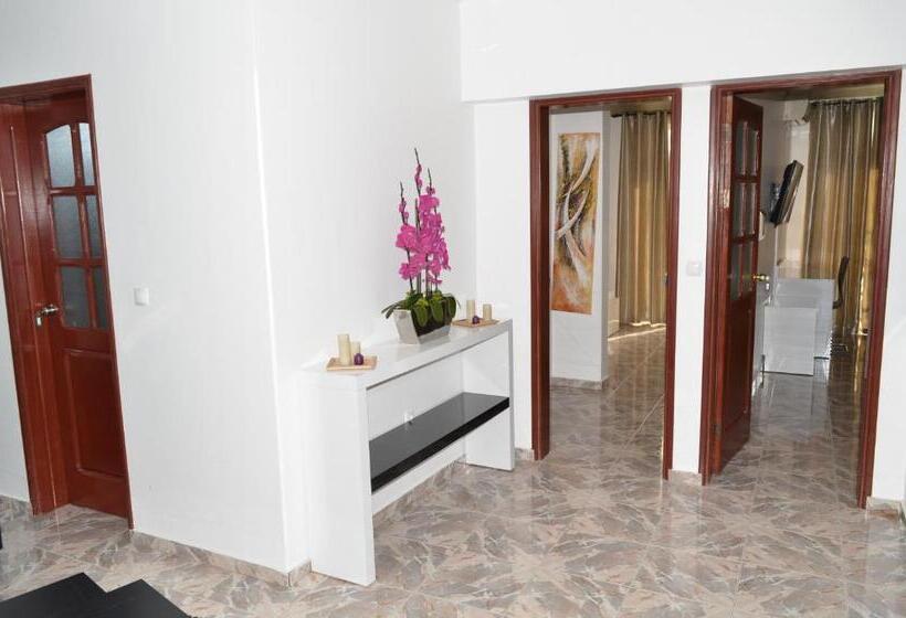 استودیوی لوکس, Cesaria