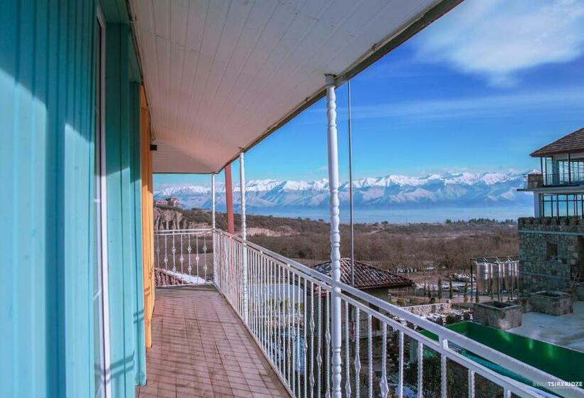 اتاق استاندارد, Chateau Mere