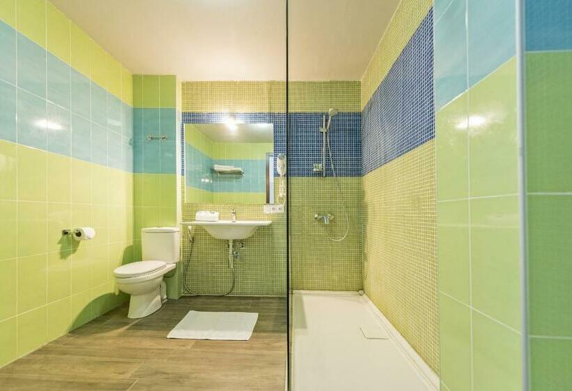 اتاق استاندارد, Chateau Mere