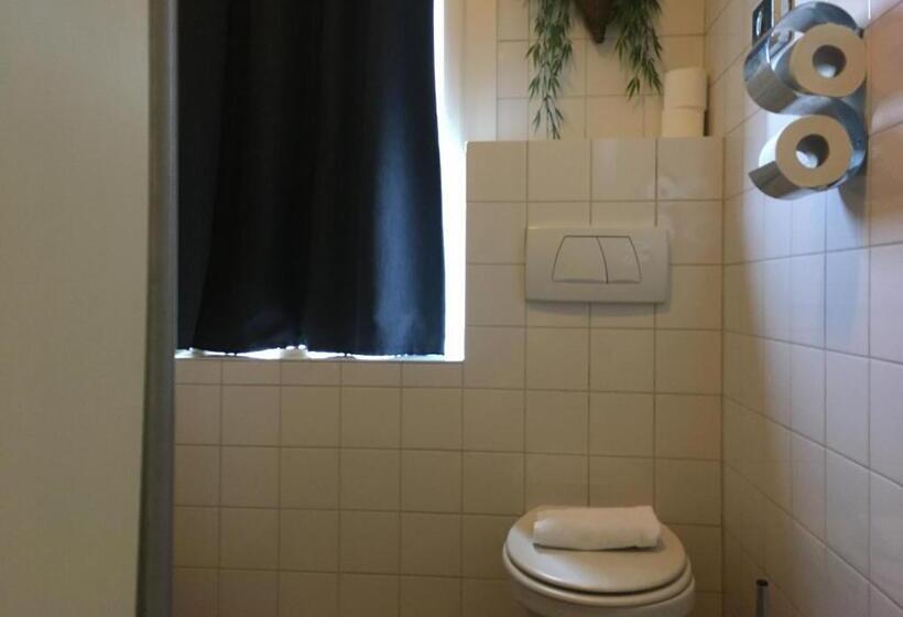 Quarto Triplo Estandar, City