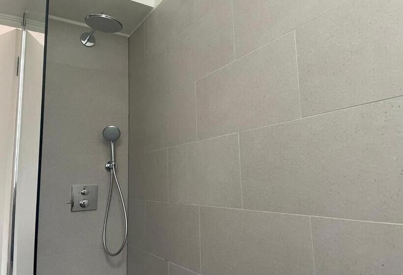 Quarto Deluxe, City