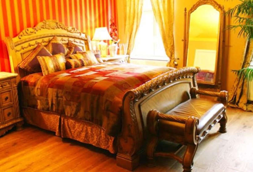 Номер Deluxe, Grambauers Kalit