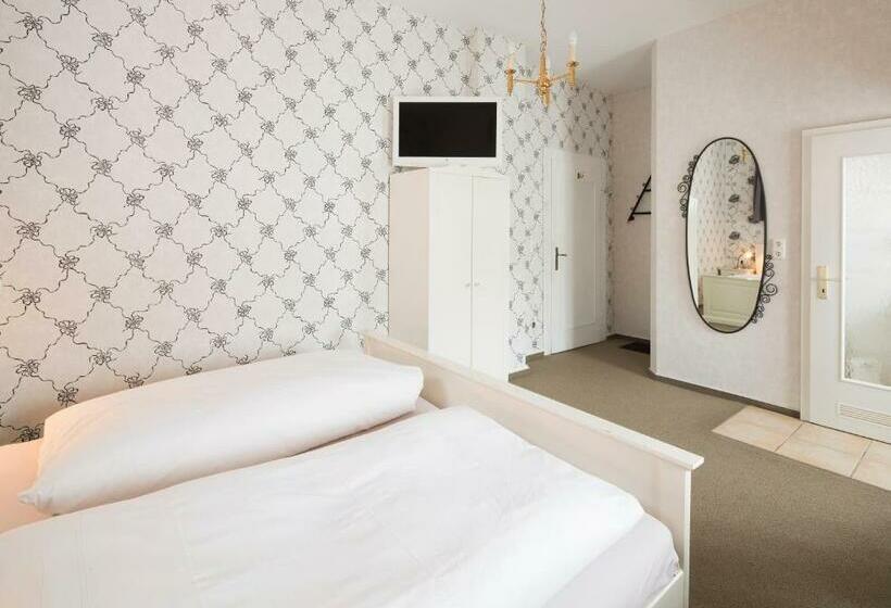 스탠다드 룸, Haus Müller