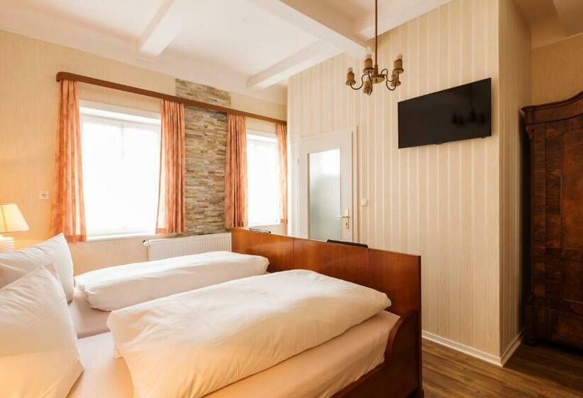 스탠다드 룸, Haus Müller