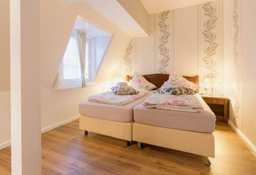 스탠다드 룸, Haus Müller