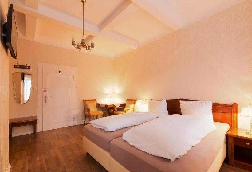 수피리어 룸, Haus Müller