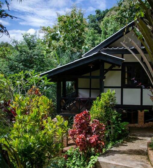 Classic room with balcony, Hillside  Nature Lifestyle Lodge