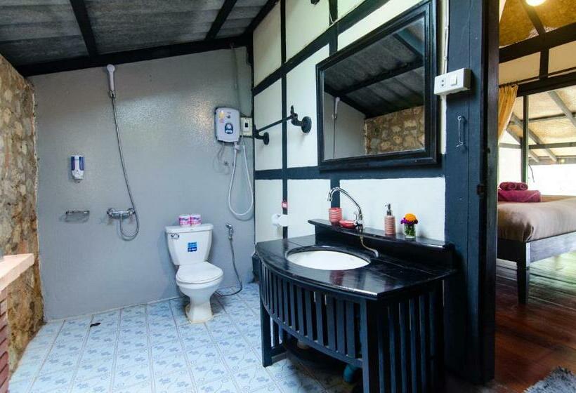 Classic room with balcony, Hillside  Nature Lifestyle Lodge