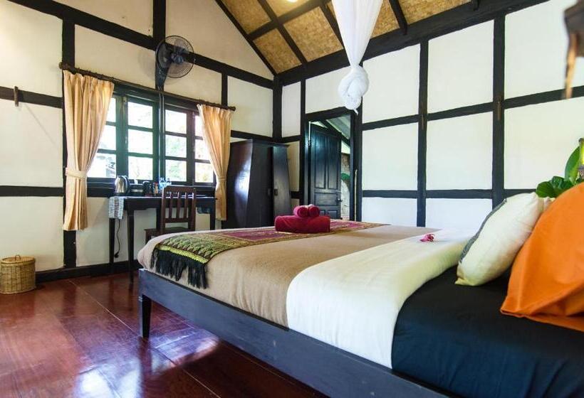 Classic room with balcony, Hillside  Nature Lifestyle Lodge