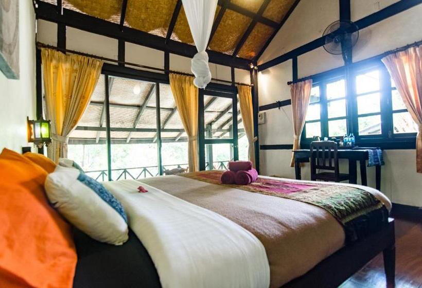 Classic room with balcony, Hillside Nature Lifestyle Lodge