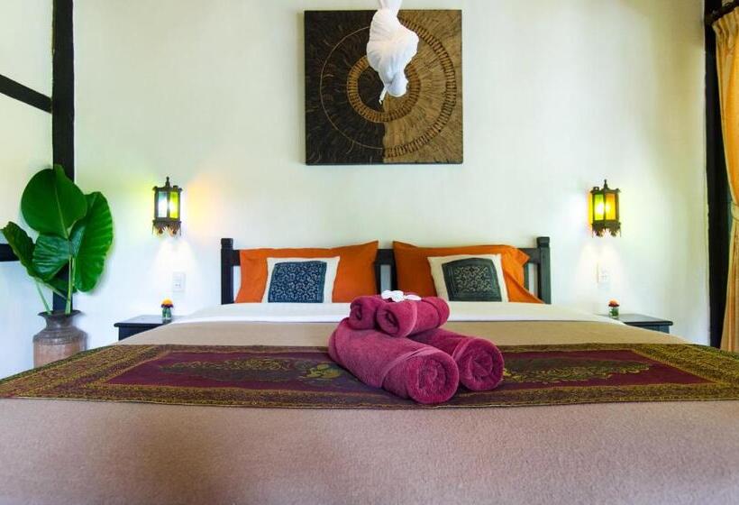 Classic room with balcony, Hillside  Nature Lifestyle Lodge