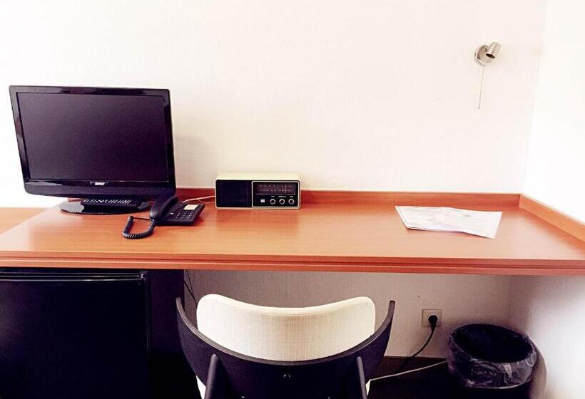 单人基本间, Imperial