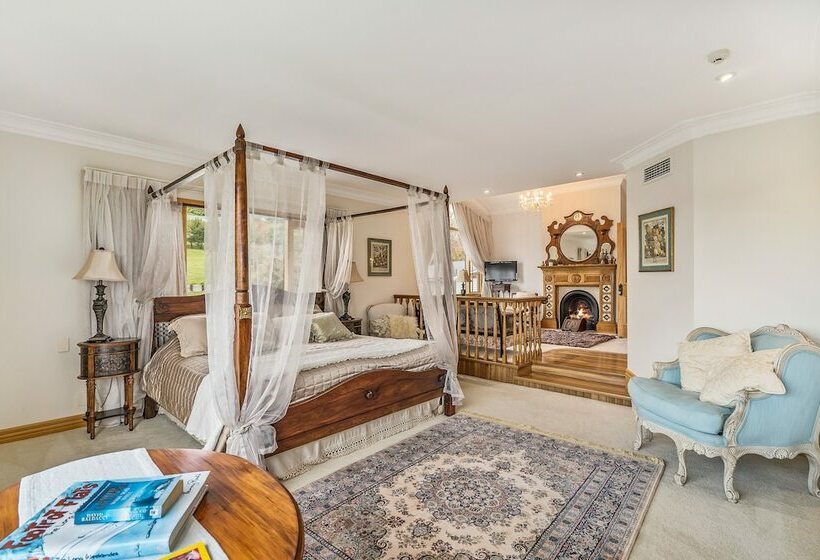 Люкс Премиум, Matauwhi Bay Manor