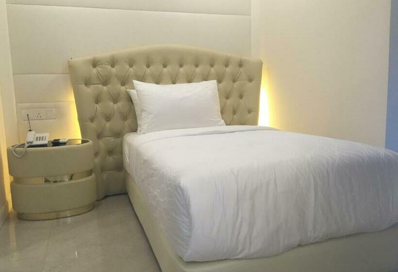 חדר סטנדרט יחיד, Ritzton