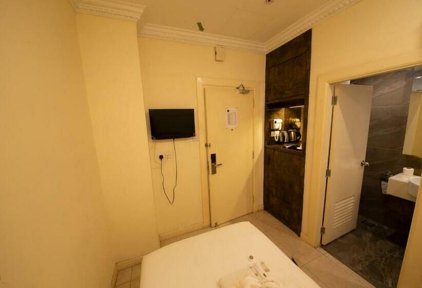 חדר סטנדרט יחיד, Ritzton