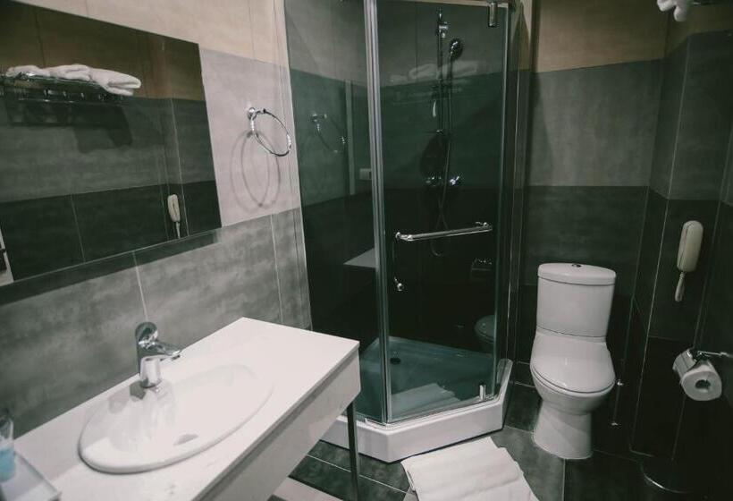 اتاق استاندارد با چشمانداز کوهستان, Savaneti Eco