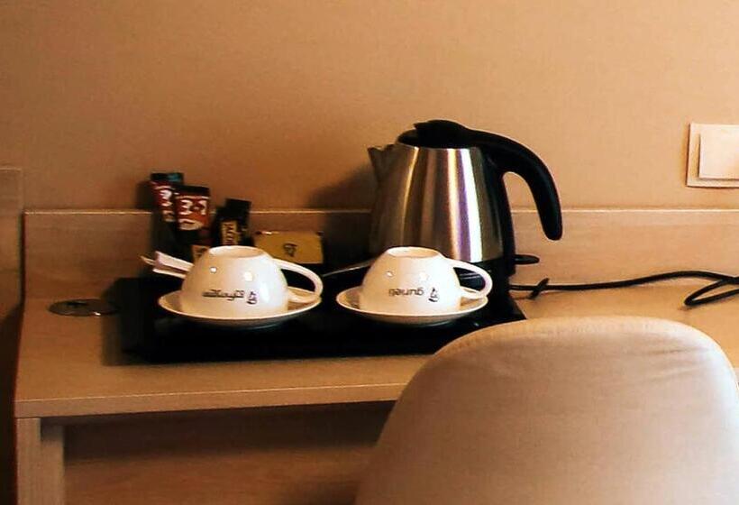 سوئیت جونیور با چشمانداز کوهستان, Savaneti Eco