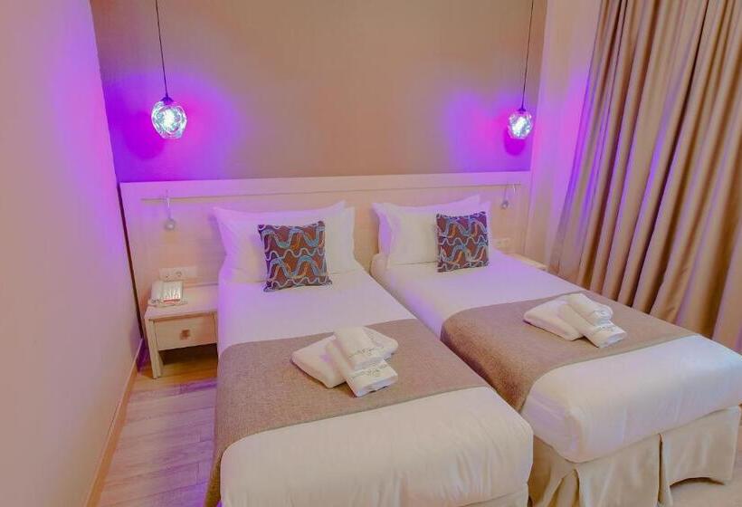 اتاق استاندارد با بالکن, Savaneti Eco