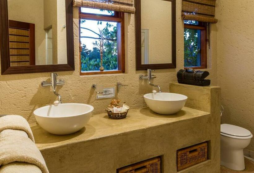 Люкс с Балконом, Jörn S Gästehaus