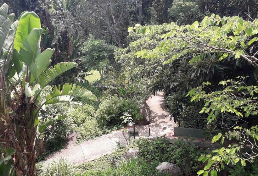 Люкс с Балконом, Jörn S Gästehaus