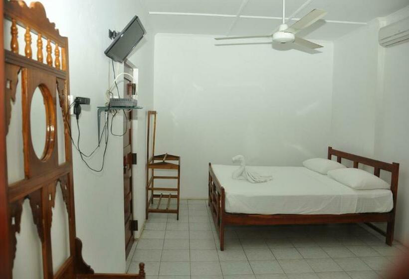 ファミリールーム, Sujatha Tourist Rest