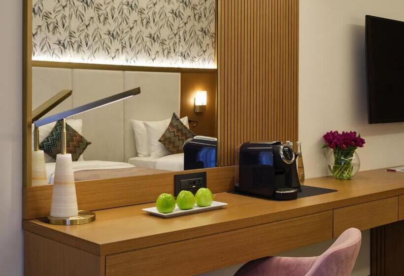 اتاق استاندارد, Qafqaz Riverside