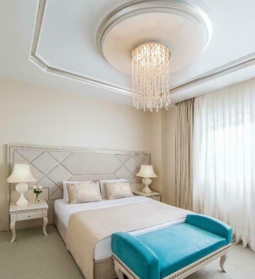 اتاق دوبلکس, Qafqaz Riverside