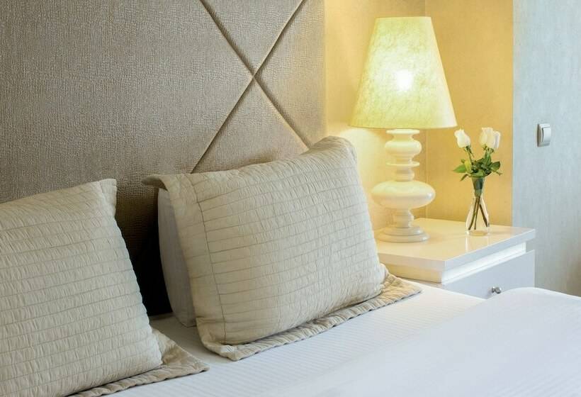 اتاق استاندارد, Qafqaz Riverside