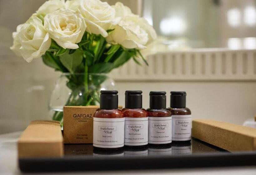 اتاق دوبلکس, Qafqaz Riverside