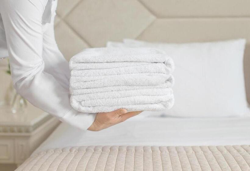 اتاق استاندارد, Qafqaz Riverside